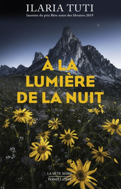 À la lumière de la nuit de Ilaria Tuti